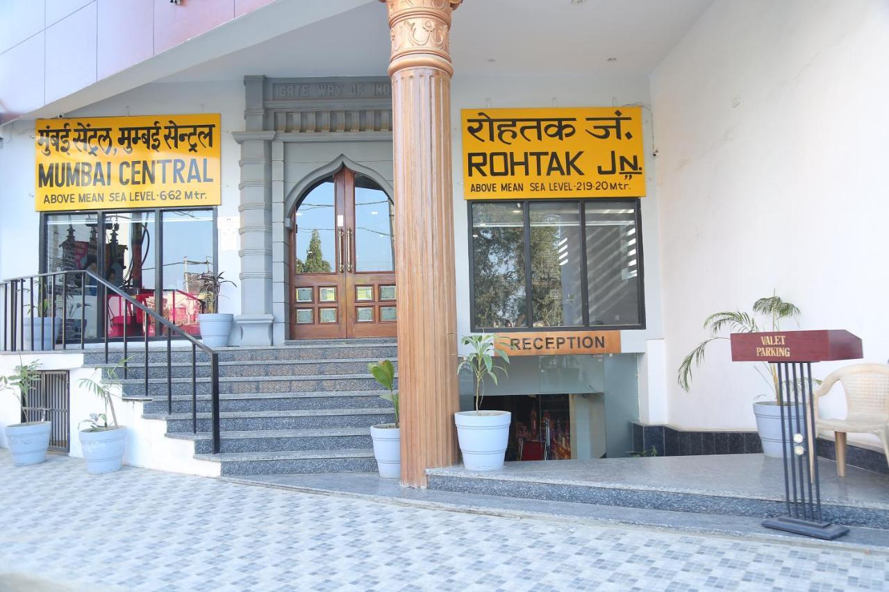 Rohtak Inter Urban酒店 外观 照片